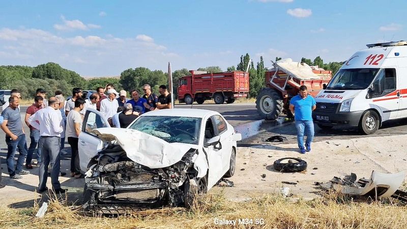 Yozgat’ta Yürekleri Ağza Getiren Kaza: Traktör Ortadan İkiye Bölündü!