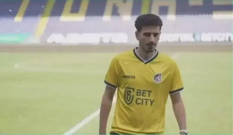 Oğuzhan Özyakup kaç yaşında futbolu bıraktı, son hali nasıl? Oğuzhan Özyakup futbolu bıraktı mı?