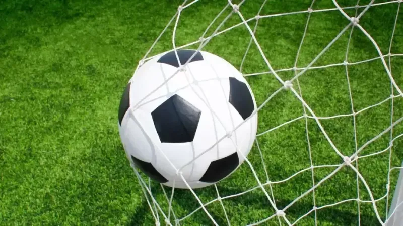 Trabzonspor-Kayserispor maçı ne zaman, ertelendi mi? Trabzonspor-Kayserispor maçı şifresiz mi?