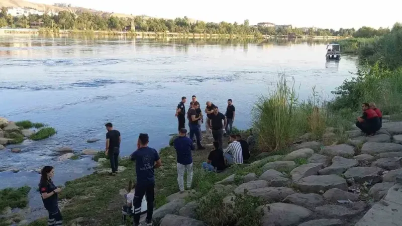 Serinlemek İçin Baraja Giren Çocuk Hayatını Kaybetti