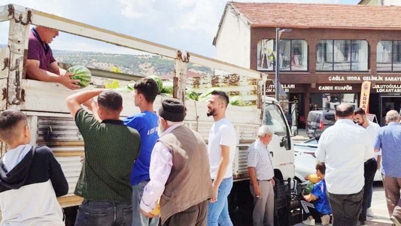 Bursa’dan Yozgat’a Getirdiler! 17 Ton Dağıtıldı…