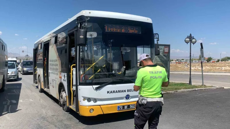 Aniden Yola Çıkan Küçük Çocuğa Belediye Otobüsü Çarptı