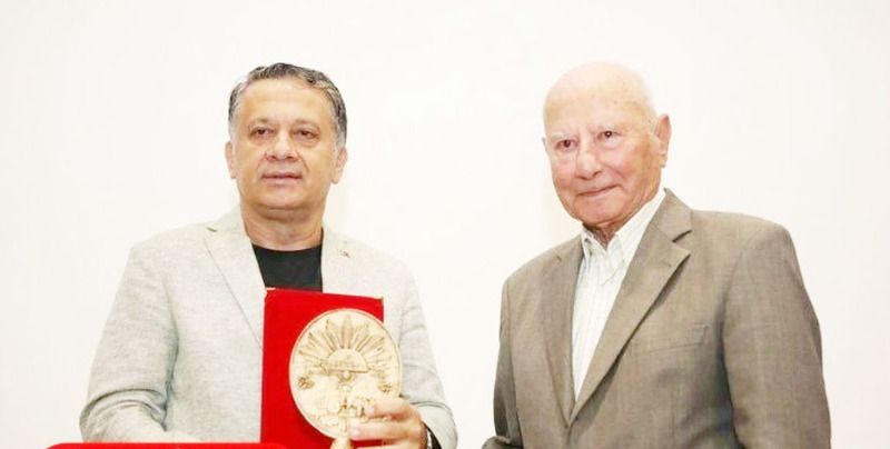 KGK Başkanı Mehmet Ali Dim’e Meslek Onur Ödülü