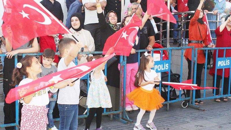 Yozgat’ta 30 Ağustos Coşkusu! Meydanda Gururun Adı Zafer!