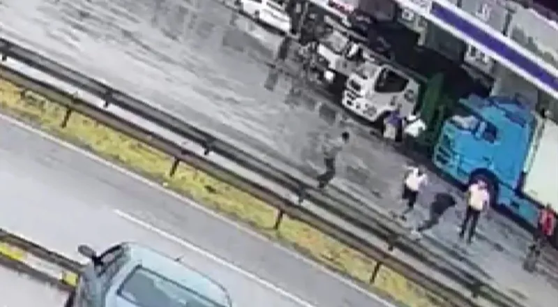 Tır şoförleri sınırı aştı: işte o anlar...