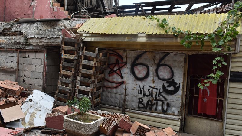 Yozgat'ta Büyük bir Gürültü ile çöktü: Ölümle Göz Göze Geldiler...