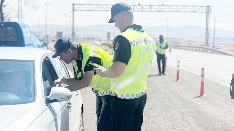 Yozgat’ta Jandarma Uyardı! Hız Limitlerine Dikkat!