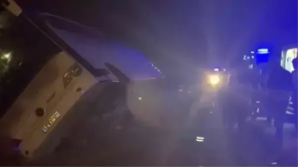 Sivas-Erzincan Yolunda Korkunç Kaza! Otobüs Devrildi: 17 Yaralı