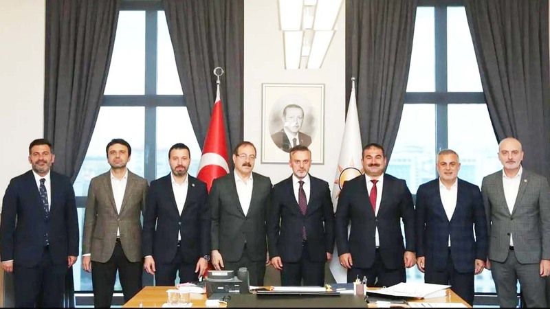 AK Parti 8. Olağan Kongre Takvimi Belirlendi! Yozgat Süreci Konuşuldu!