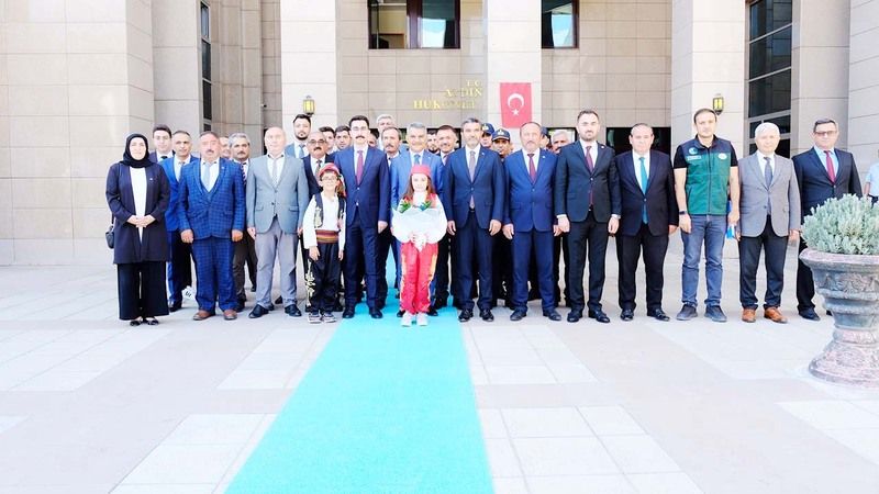 Yozgat Valisi Özkan Bilgi Aldı, Takipçisiyiz Dedi!