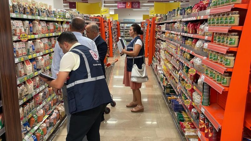 Ticaret Bakanlığı'ndan Fahiş Fiyat Denetimi: 327 Milyon TL Ceza Kesildi