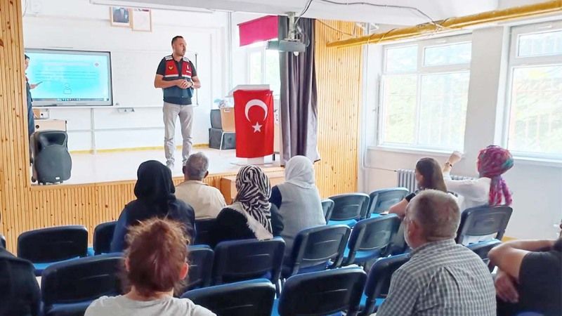 Yozgat’ta Dijital Tehditlere Karşı Velilere Farkındalık Eğitimi!