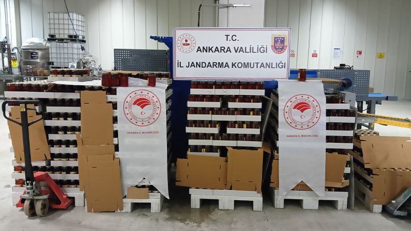 Ankara'da sahte bal operasyonu: 100 Bin Adet Sahte Bal Etiketi Ele Geçirildi!