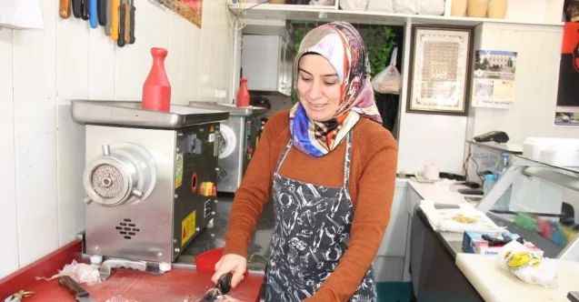 Kadın kasaplar erkek meslektaşlarını aratmıyor