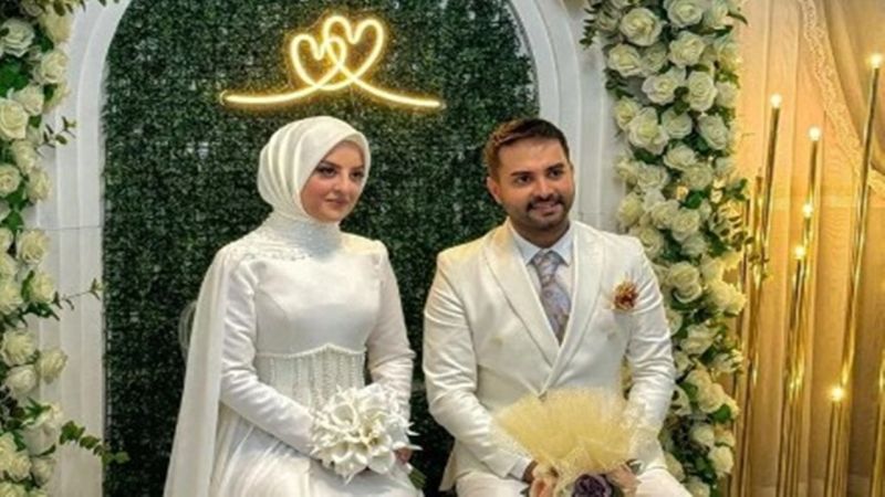 Kadir Ezildi'den İkinci Nişan Töreni! Annesinin Altın Şovu Sosyal Medyada Gündem Oldu