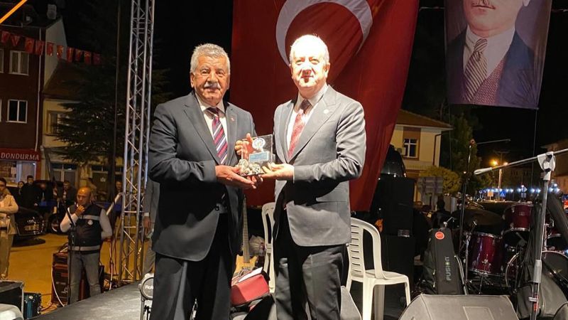MHP Genel Başkan Yardımcısı Sadir Durmaz, Senirkent Kültür, Sanat ve Üzüm Festivaline Katıldı
