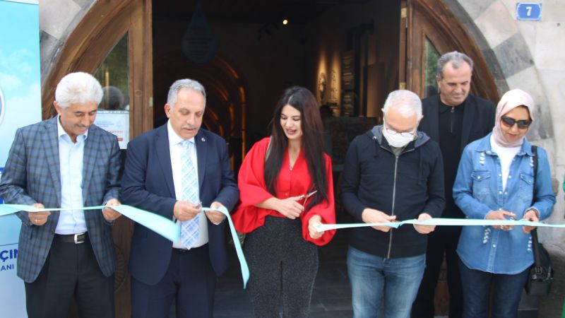 Talas'ta Geleneksel Çini Sanatları Sergisi Açıldı