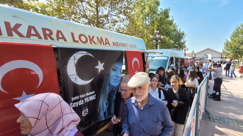 Şehit Polis Şeyda Yılmaz İçin Lokma Dağıtıldı!