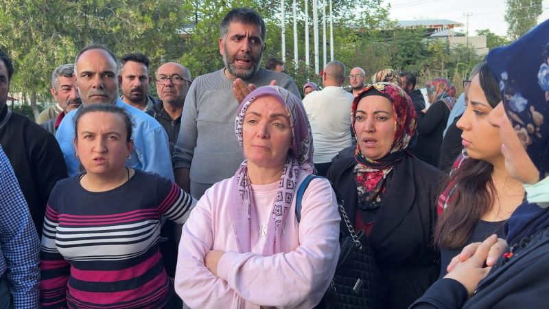Yozgat'ta 250 İşçi, Fabrikaya Gittiklerinde İşsiz Kaldıklarını Öğrendi