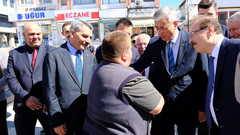 Bakan Memişoğlu Sarraflar Caddesi Esnafıyla Birlikte