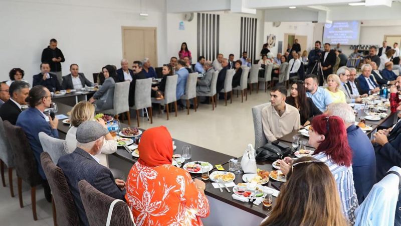 Başkan Beşikçioğlu, Kent Konseyi’nde STK’larla Kahvaltıda Buluştu