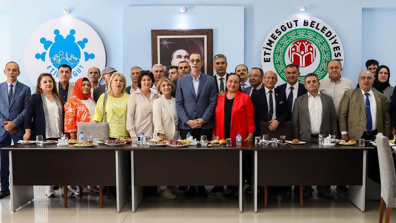Etimesgut Belediye Başkanı, Kadın İstihdamı İçin Projelerini Genişletiyor