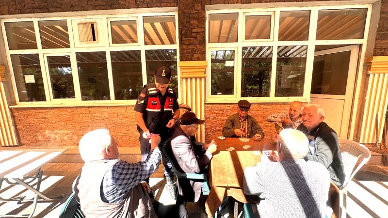 Yozgat İl Jandarma Komutanlığı'ndan Boğazlıyan'da Anız Yangınına Karşı Bilgilendirdi