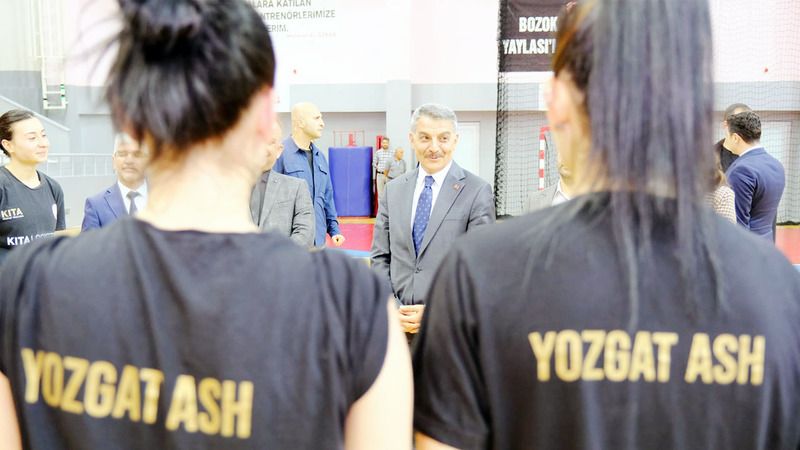 Vali Özkan’dan Yozgat takımına destek
