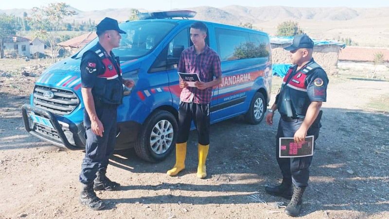 Yozgat Jandarma'dan Hayati Uyarı! Mutluluğa Kurşun Sıkma!