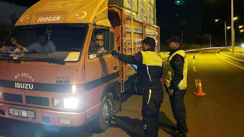Yozgat’ta Yük Taşıyan Araçlar Mercek Altında!
