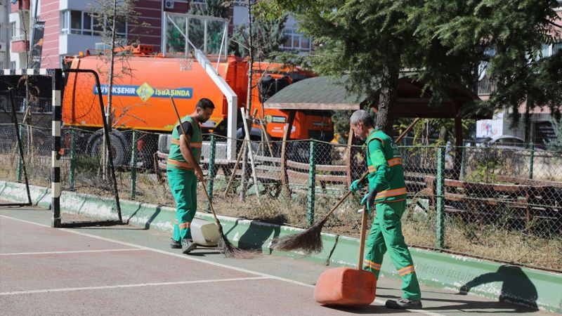 Ankara Büyükşehir Belediyesi'nden Okullarda Temizlik Seferberliği