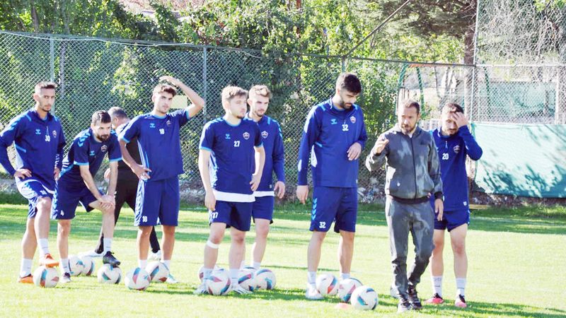 Bozokspor 4 haftada 10 puan kaybetti İlhan Özbay'dan açıklama geldi