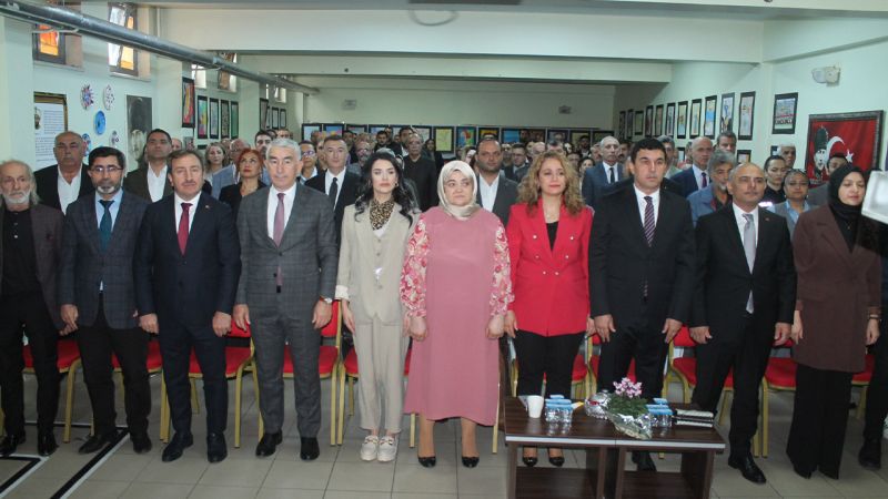Yozgatlı Gazeteci Yazar Mustafa Eranıl, Şehit Hüseyin Ölçü Adına Kütüphane Açtı