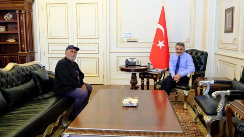 Yozgat Valisi Mehmet Ali Özkan, Şehit Babasını Makamında Ağırladı