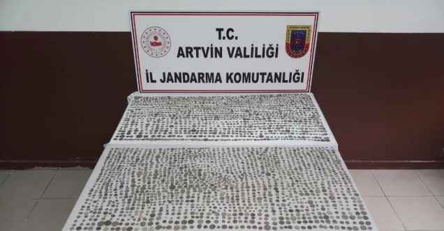 Artvin’de 4 bin 45 sikke ele geçirildi