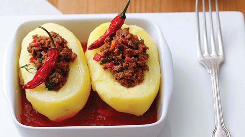 Patatesin En Lezzetli Hali: Kıymalı Dolma Tarifi!