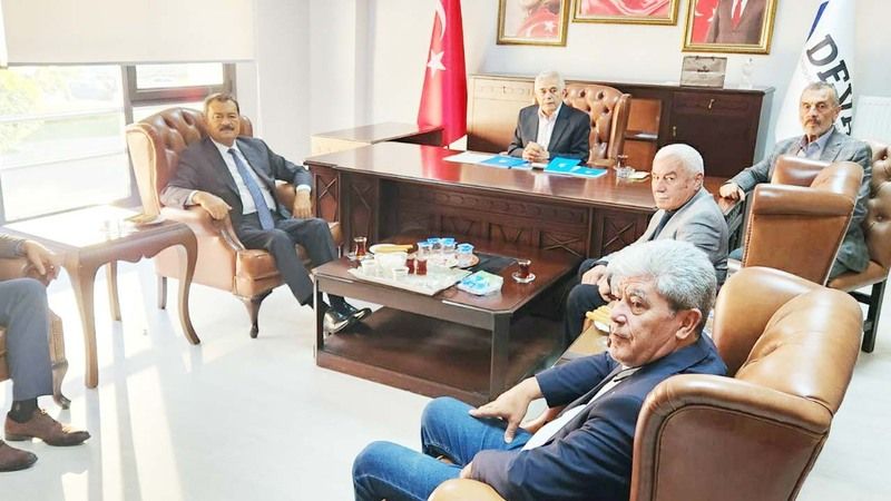 Yozgat'ta Siyaset Buluşması: Kayalar ve Çiftçi Yozgat'ın Sorunlarını Masaya Yatırdı!