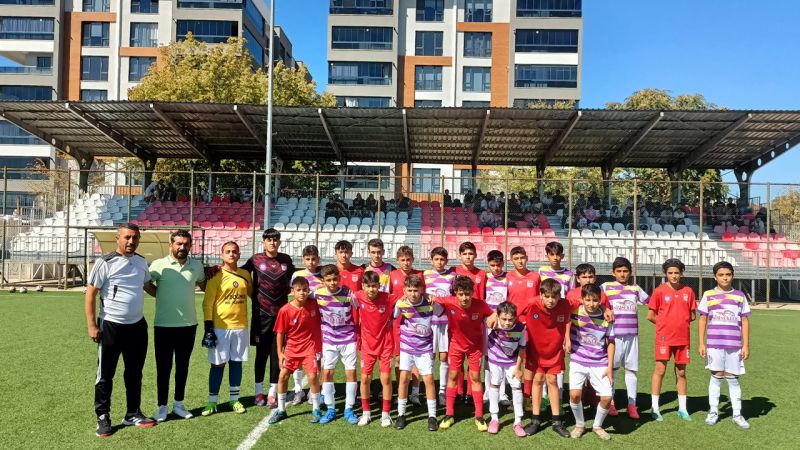 Akdağmadeni Gücüspor Başkanı Ömer Aydoğmuş: Spor, Gençlerimiz İçin Ahlaki Değerlerin Temelidir