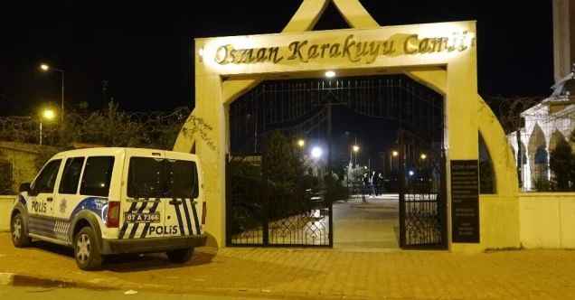 Antalya’da belediye çalışanı, cami tuvaletinde ölü bulundu