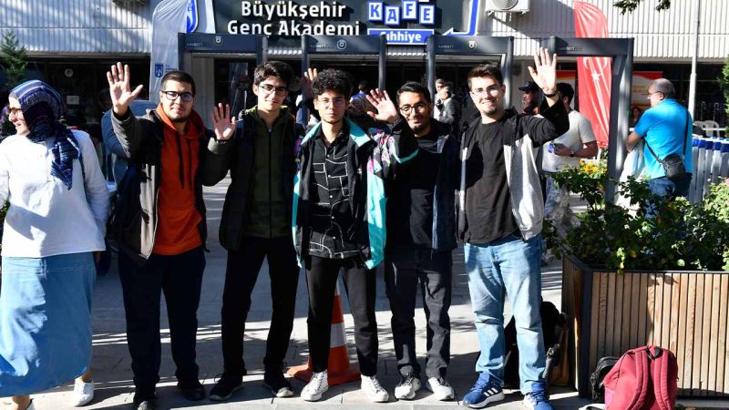 Ankara Büyükşehir Belediyesi, NASA Space Apps Challenge 2024'e Ev Sahipliği Yaptı