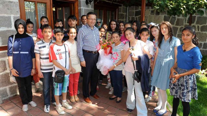 Altındağ Belediyesi Gençlik Merkezlerine Yoğun İlgi