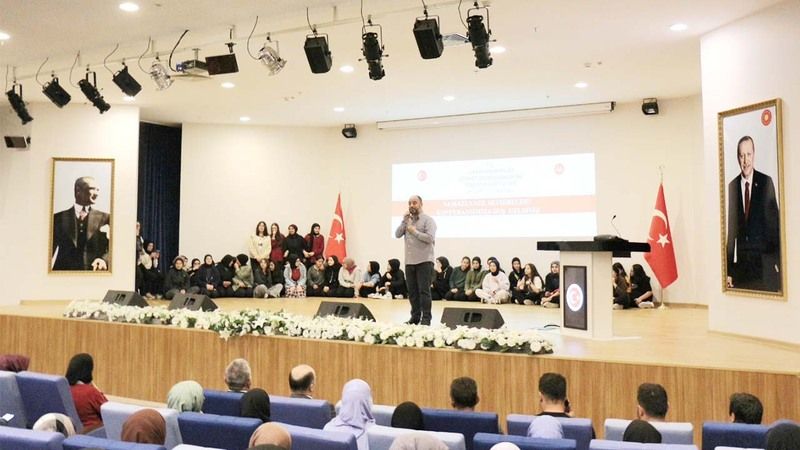 Yozgat İl Müftülüğü’nden Gençlere İlham Veren Konferans!