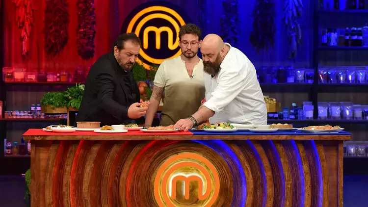 Aşçılıkta kaşık neden atılır, anlamı ne? MasterChef’te kaşık atmak ne demek?