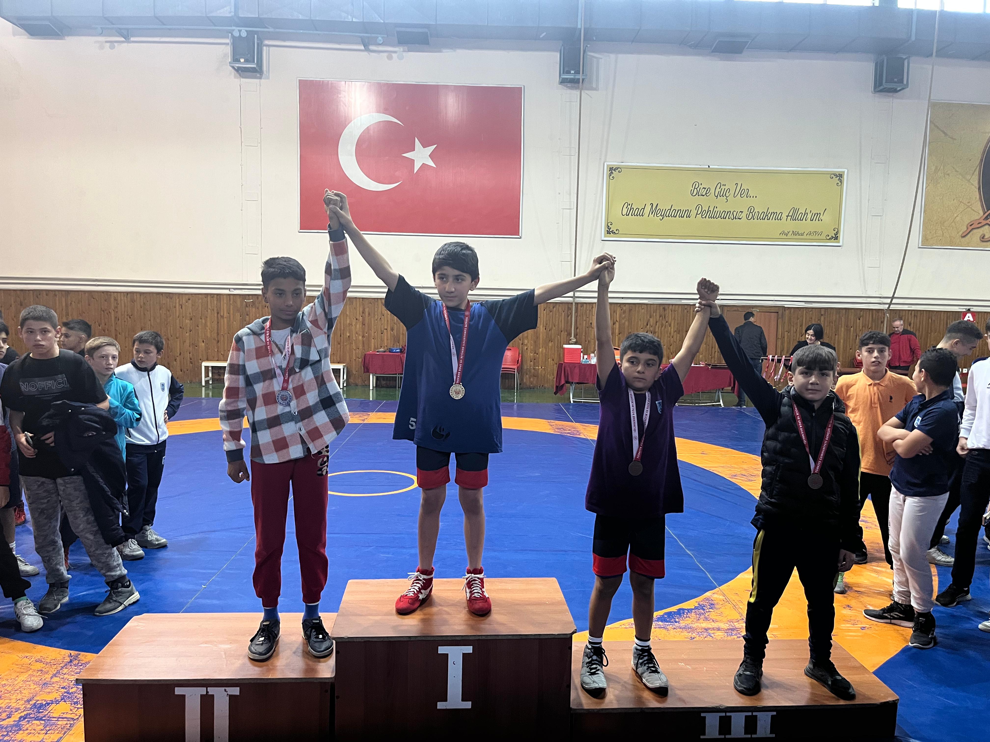 Altındağlı Sporcular Cumhuriyet Kupası’nda Madalya Avcısı Oldu