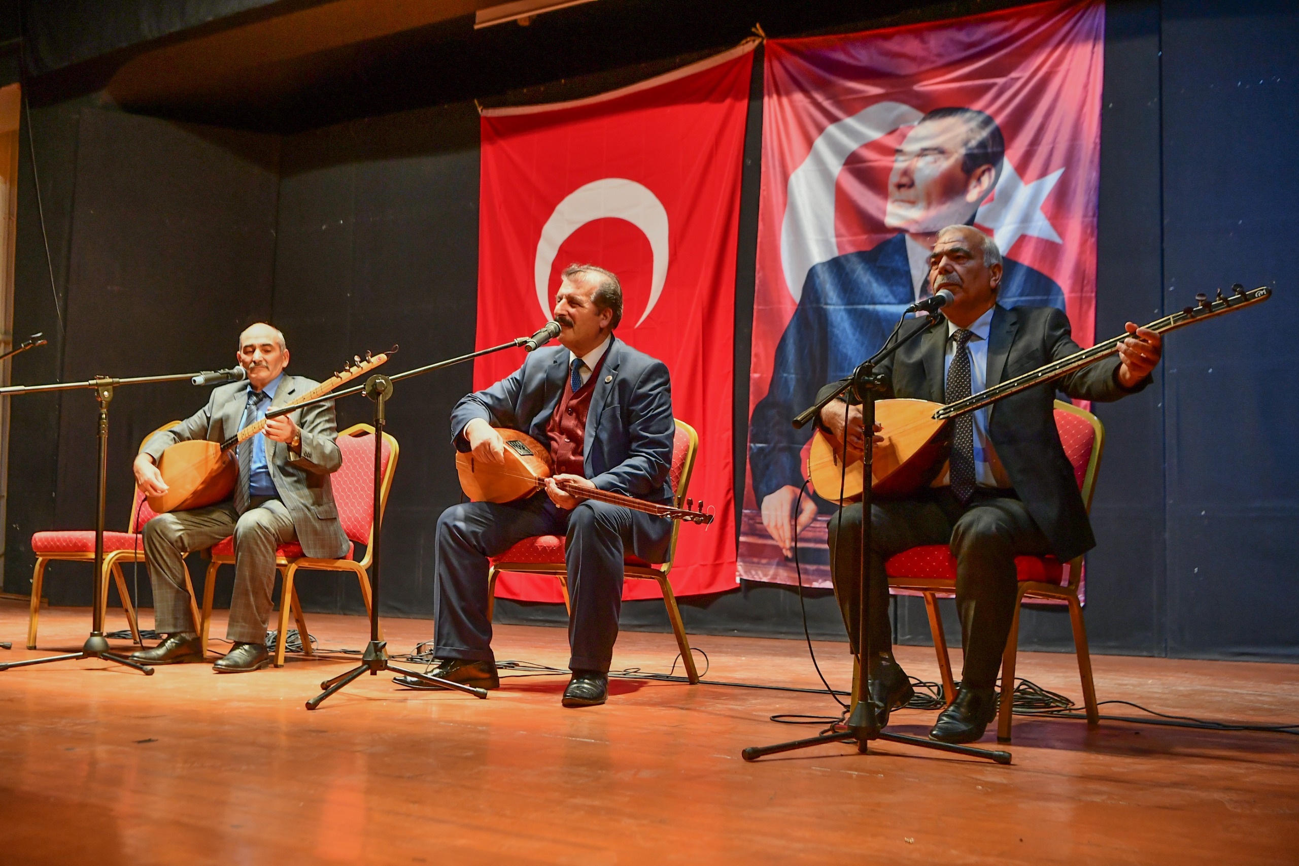 Mamak'ta Halk Ozanlarına Vefa Gecesi