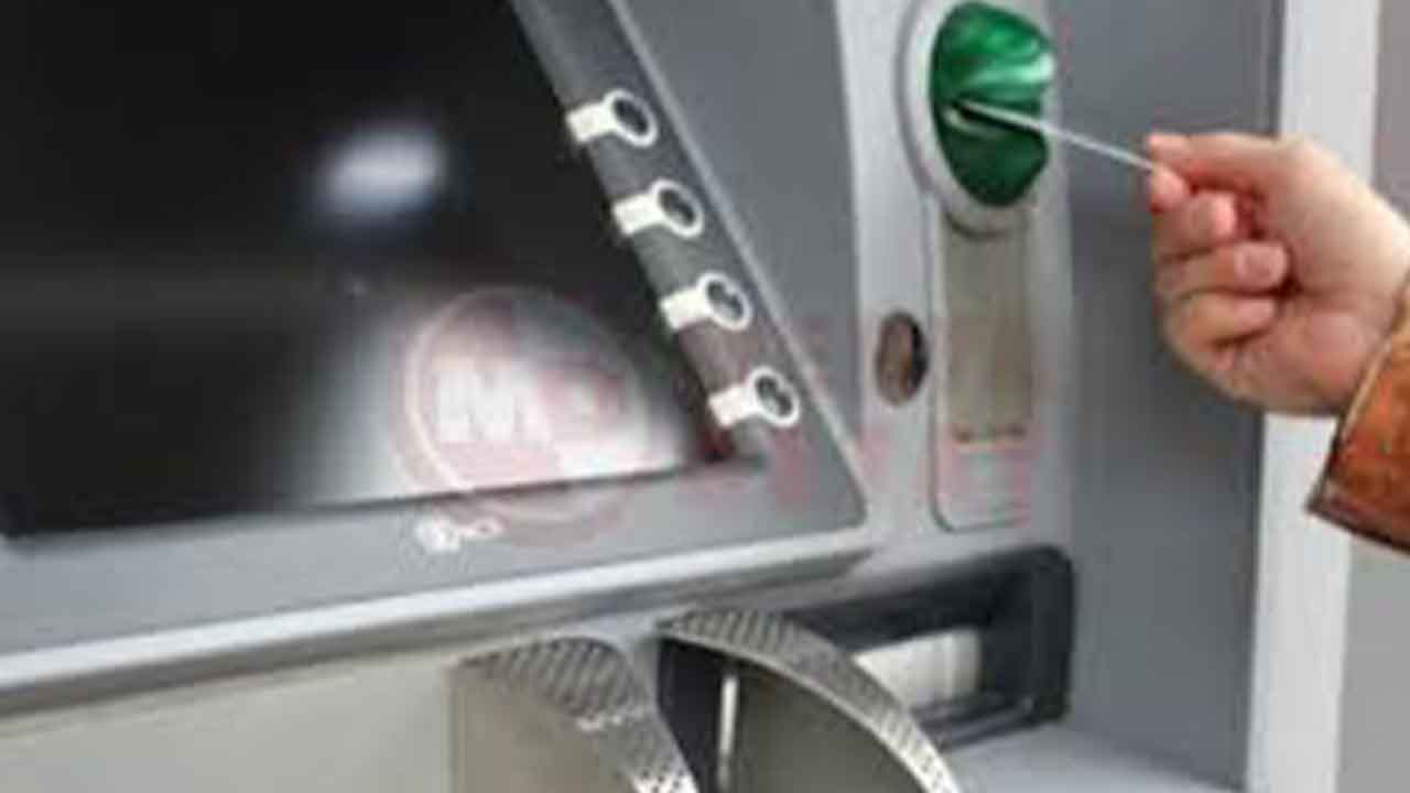 ATM’lerde Yeni Dönem: Küçük Değerli Banknotlar Kaldırılıyor