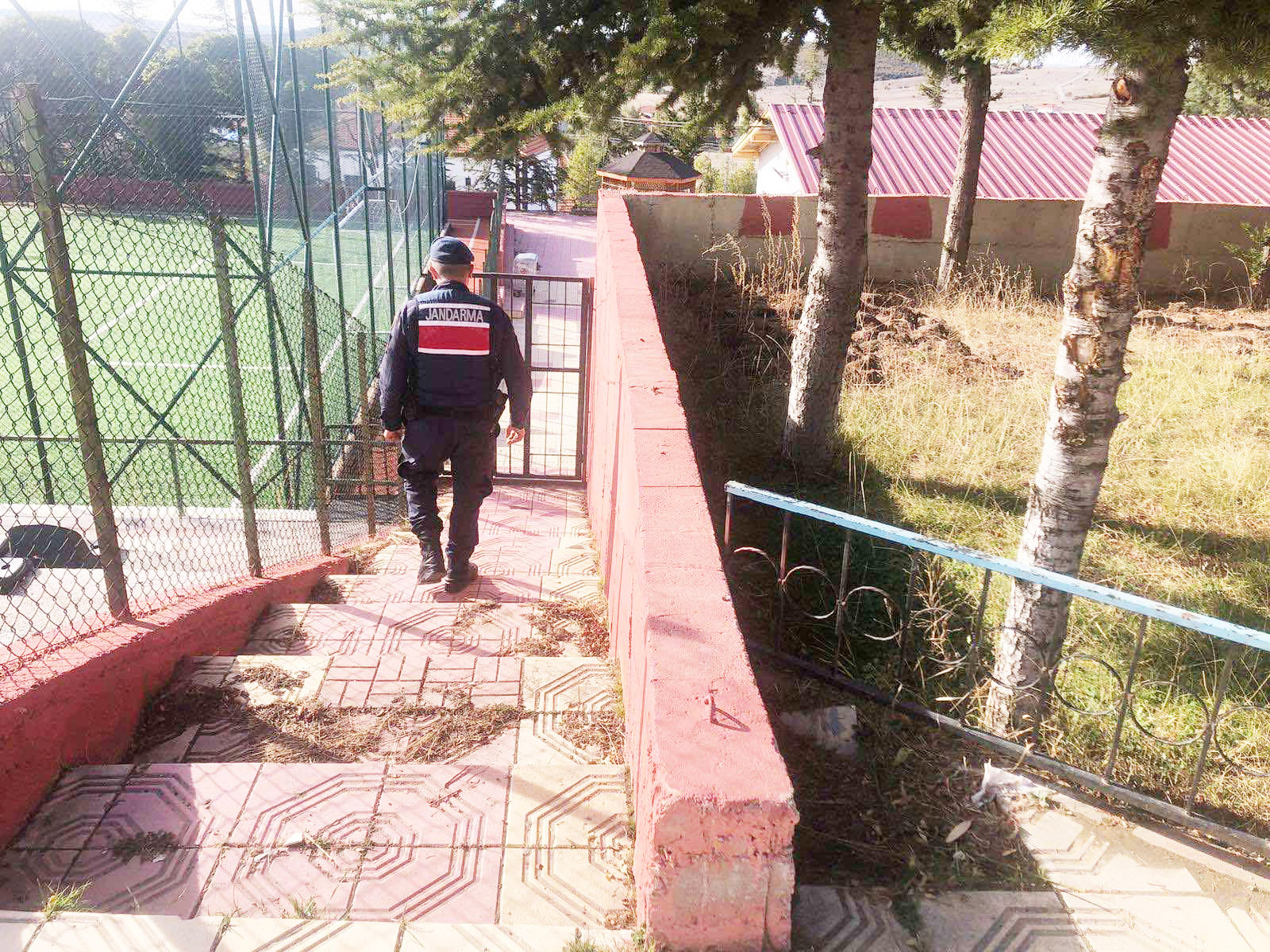 Yozgat’ta Jandarma Öğrenciler İçin Sahada!