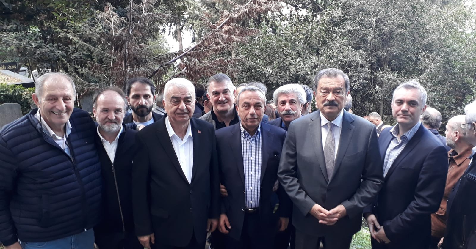 Eski Başbakan Mesut Yılmaz mezarı başında anıldı. Yozgat Milletvekili Kayalar da katıldı