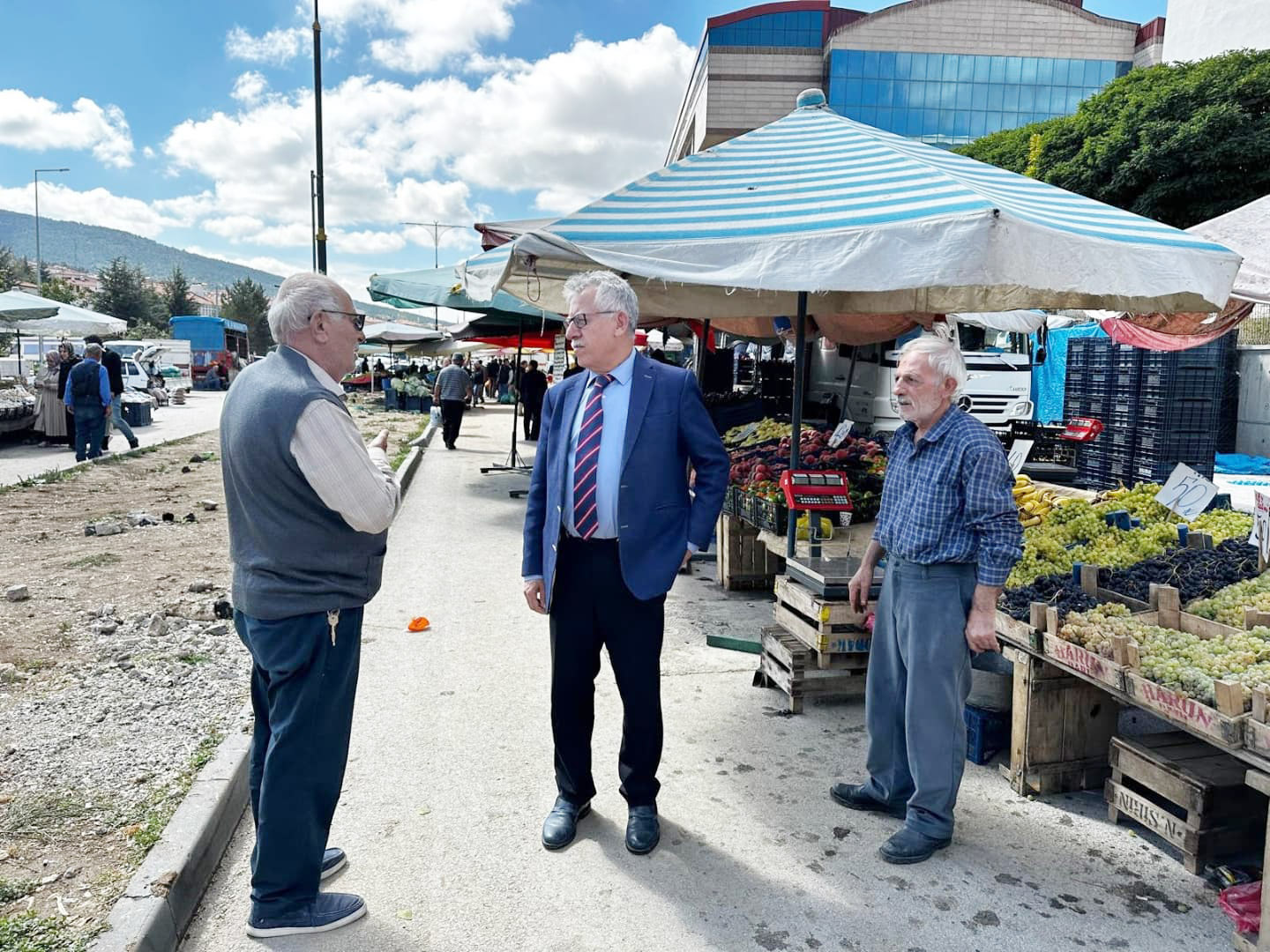 Yozgat’ta Pazarcı Esnafının Sorununa Başkan Arslan’dan Yanıt!