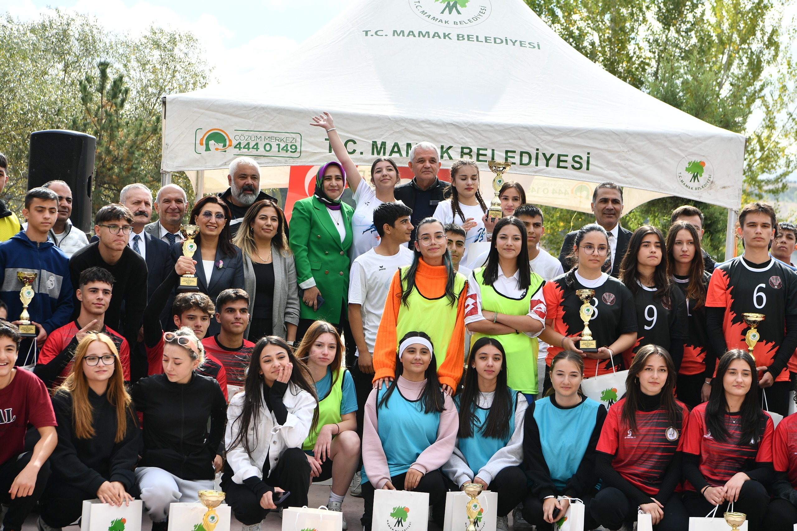 Mavi Göl’de Doğa ile Buluşup, Oryantring Yarışması Yaptılar